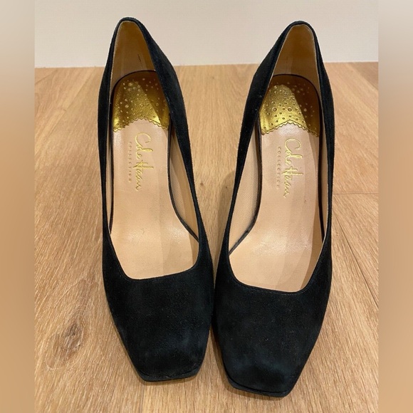 Cole Haan Women's Black Suede Pump - pre-owned in great condition - size 9.5 - Picture 3 of 4